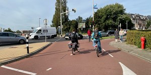 Enquête fietsroute op het spoorviaduct St. Annastraat